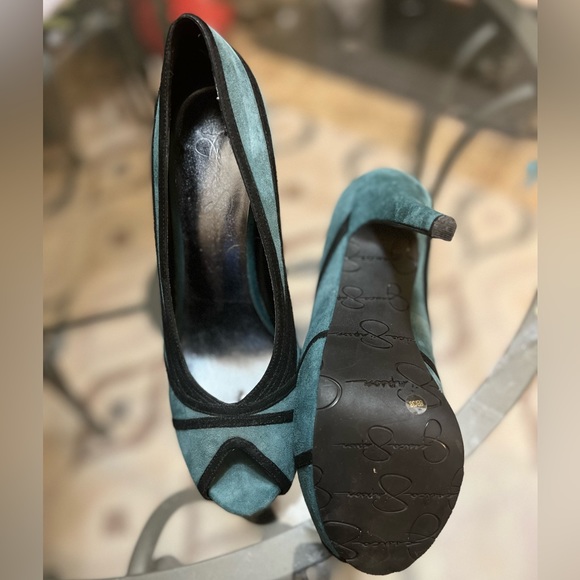 Jessica Simpson Suede Heels - Excellent Condition - Picture 4 of 4